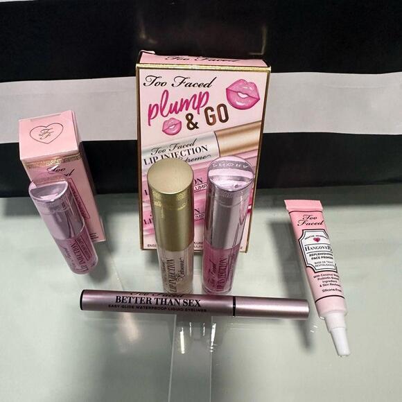 Too Faced Makeup Set - Picture 1 of 3